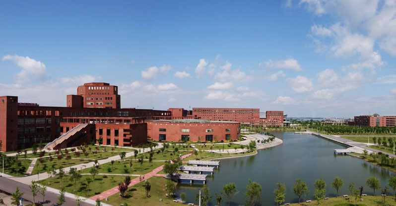 江西師范大學(xué)旭潔洗地機(jī)客戶案例-<a href=http://m.91zheyang.com target=_blank class=infotextkey>洗地機(jī)生產(chǎn)廠</a>家